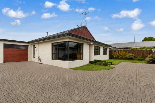 Stylish, Convenient & Seriously Selling!