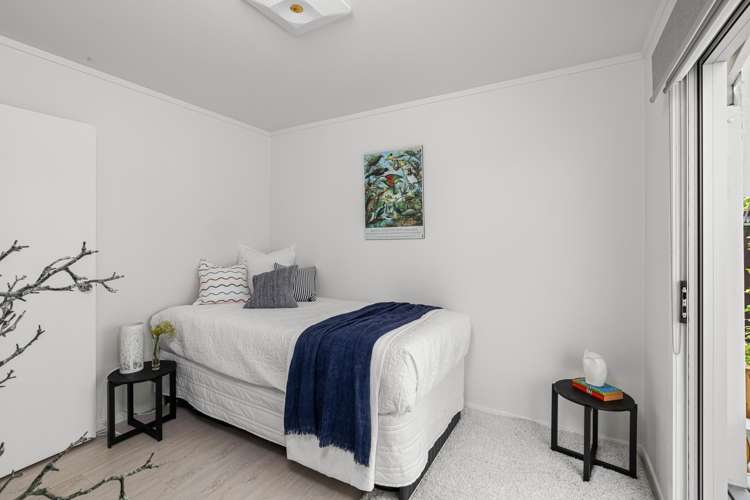 2/30a Glenvar Road Torbay_12