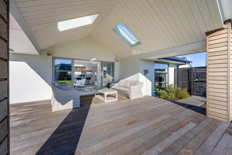 5 Coopworth Mews West Melton_31