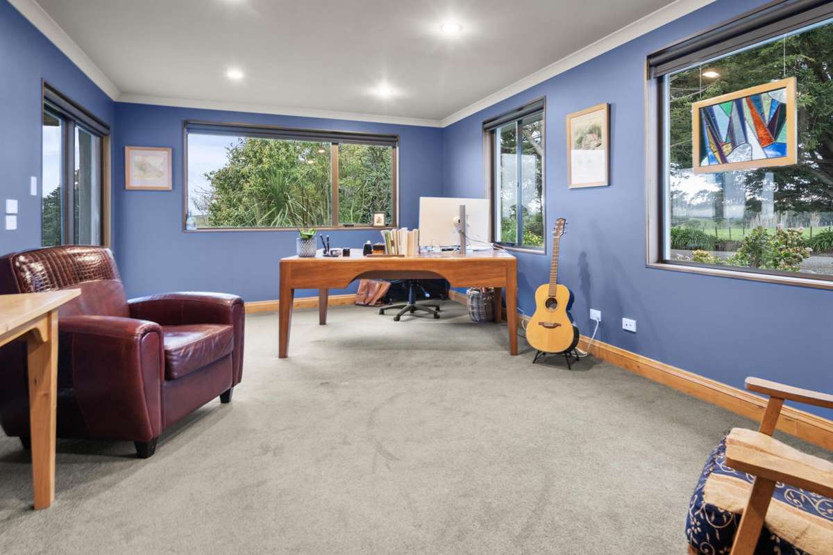 375 Lethbridge Road_3