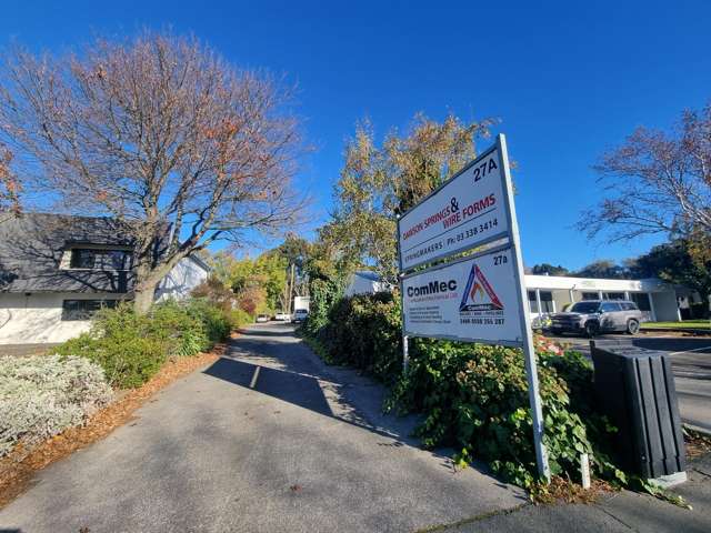 North facing, versatile Industrial Warehouse