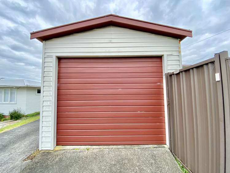 27 Sylvan Crescent Te Atatu South_9