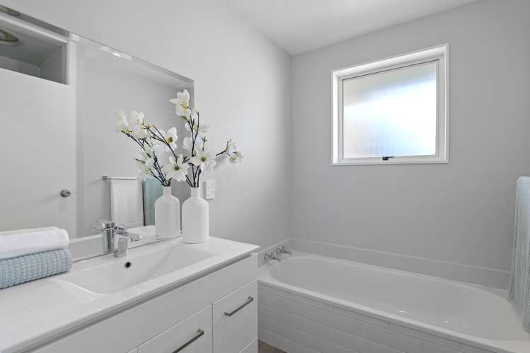 1/18 Gibson Drive Hornby_14