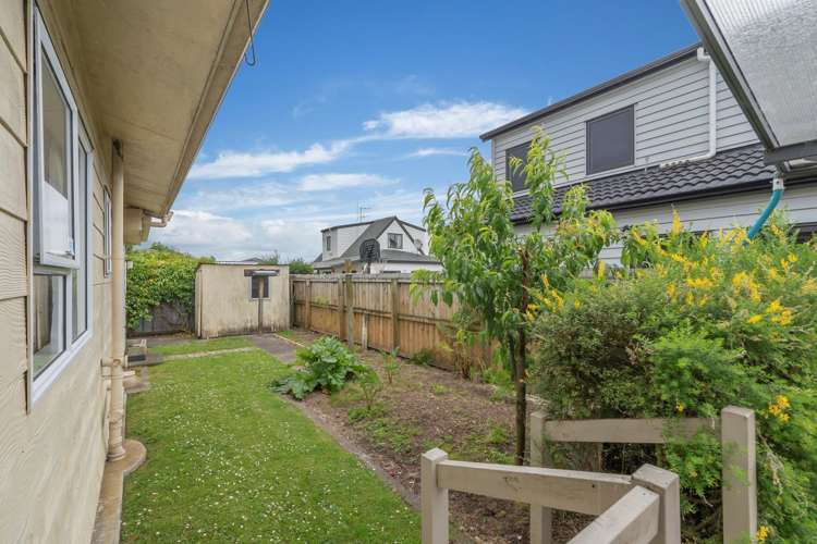 2/21 Rollerson Street Papakura_13