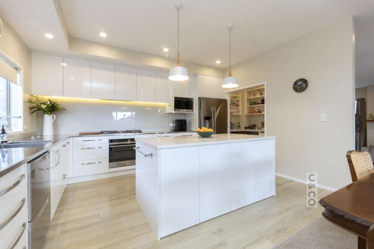 64 Pohutukawa Parade Riverhead_17