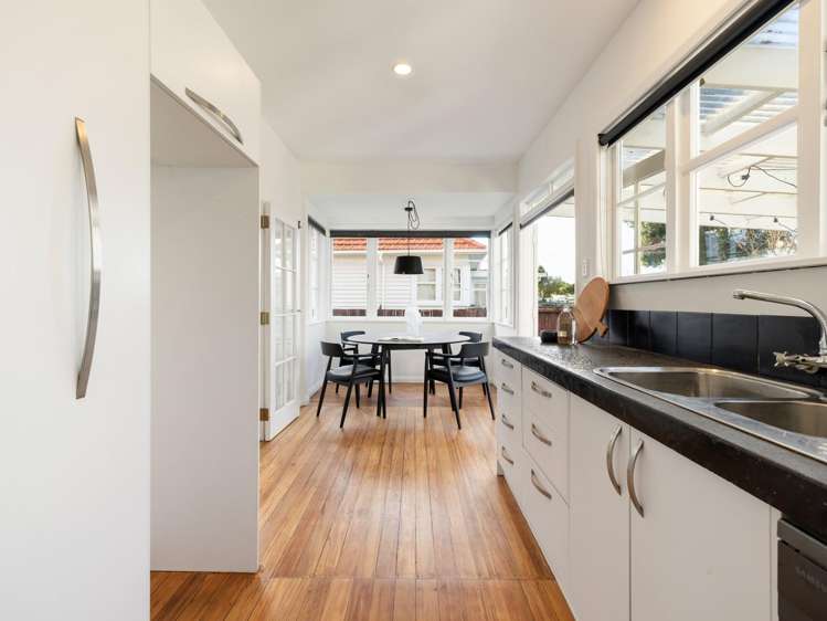 71 Jellicoe Drive Hamilton East_6