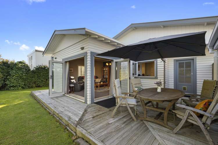 15 Burns Street Westown_2