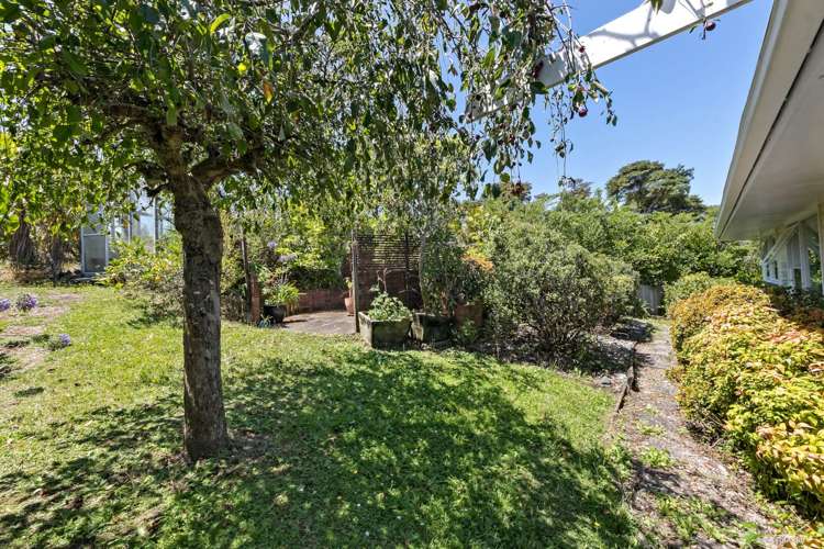 16 Derwent Crescent Titirangi_8