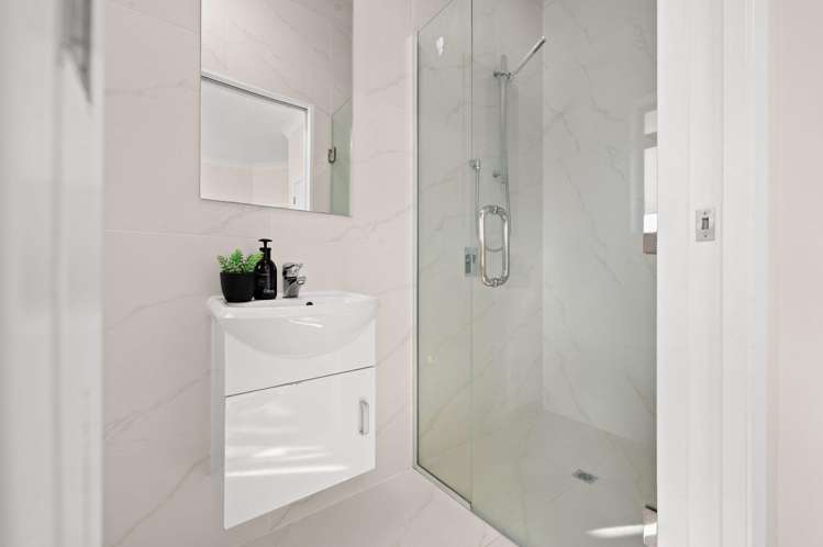 136 Saint James Drive Huntington_20