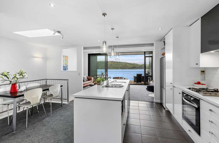 13/305 Evans Bay Parade Hataitai_13