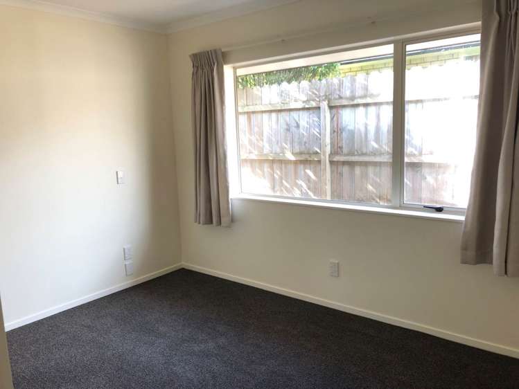 102 Moyrus Crescent East Tamaki Heights_12