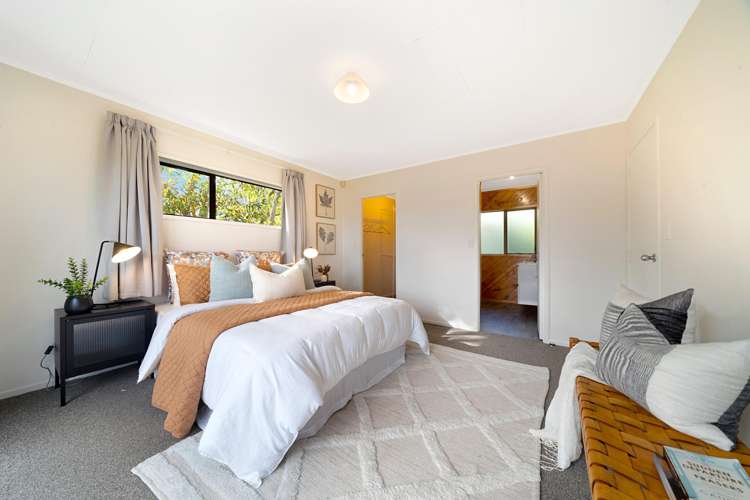 2/12 Grimshaw Place Henderson_15