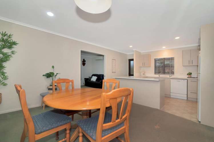 22 Nivarna Way_5