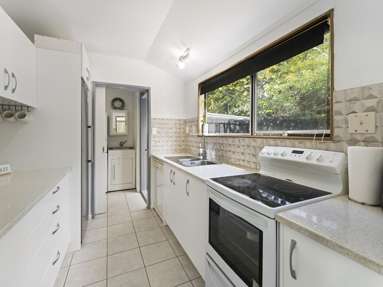 2/39 Coronation Road_3
