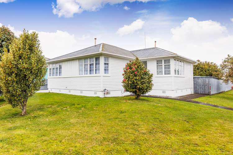 24 Clyde Crescent Roslyn_14