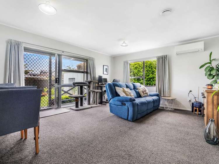 2/6 Short Street Papakura_9