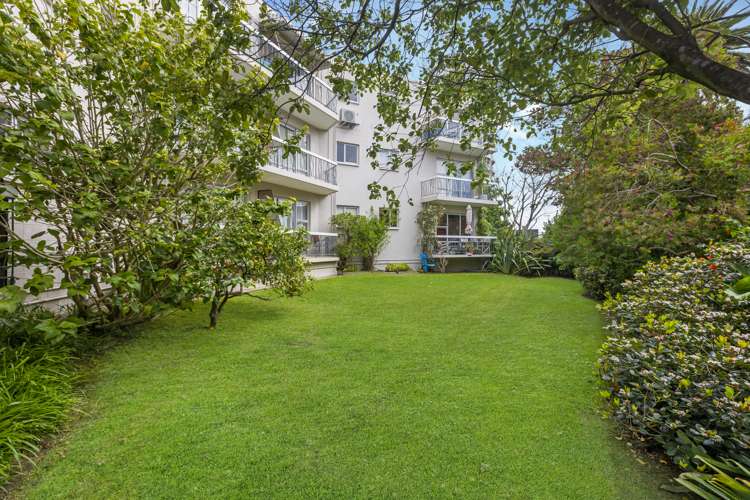 9/5 Curran Street Herne Bay_4