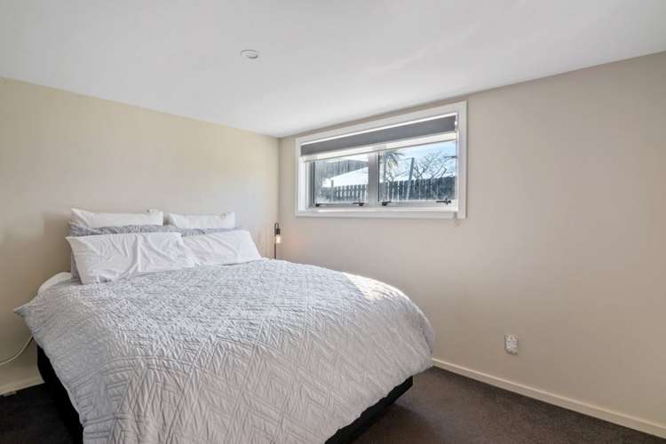 8 Derby Street Stoke_16