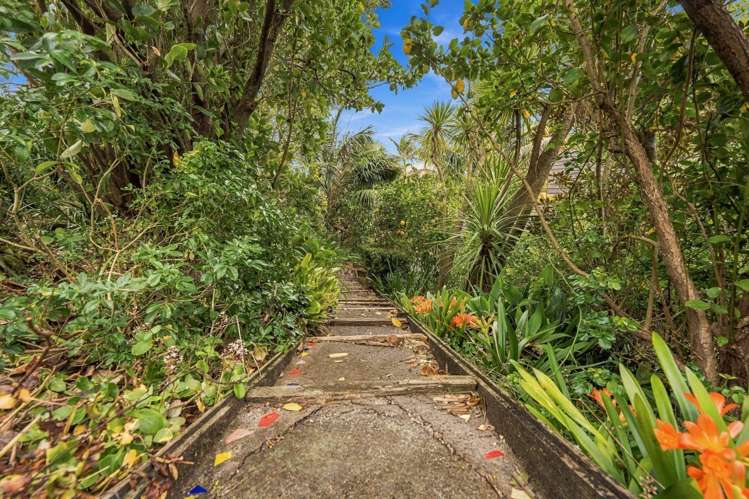 36 Oakwood Grove Eastern Beach_19