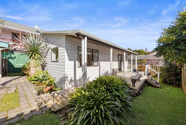 YOUR PERFECT ENTRY POINT FREEHOLD HOME
