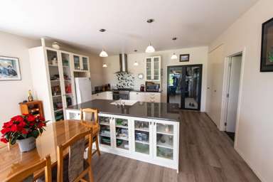469 Rangiatea Road_2