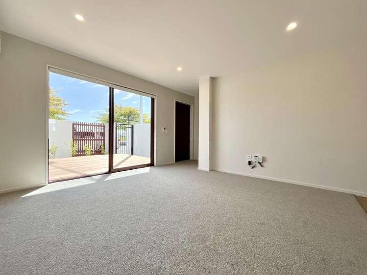 3/402 Wilsons Road North 1572_3
