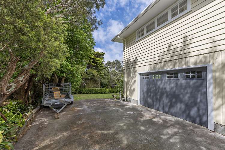 28 Bartlett Grove Tawa_17