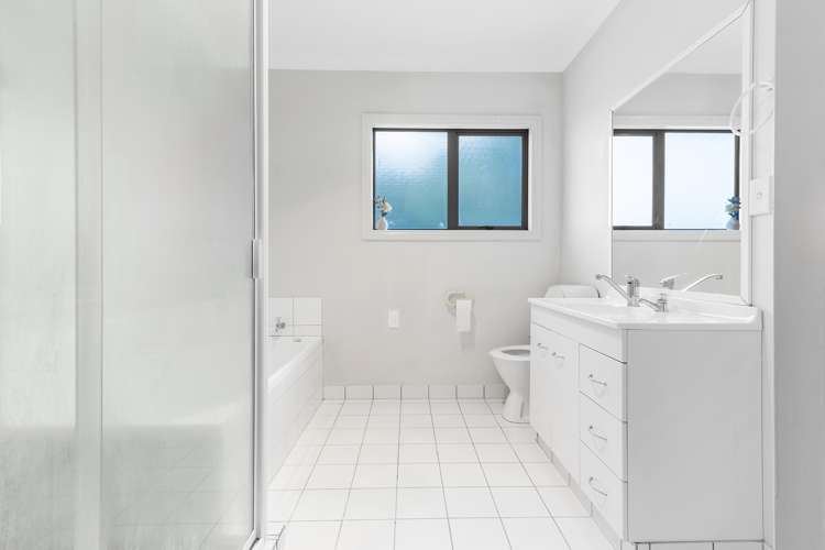 128 Collins Road Melville_6