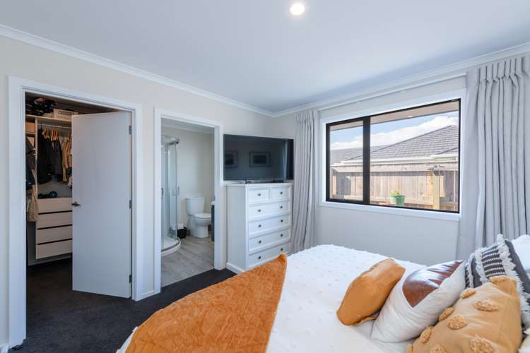 1 Woodley Road Richmond_12