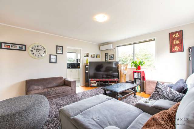 2/256 Wairau Road Glenfield_2