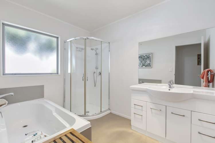 31 Fantail Crescent Maraetai_13