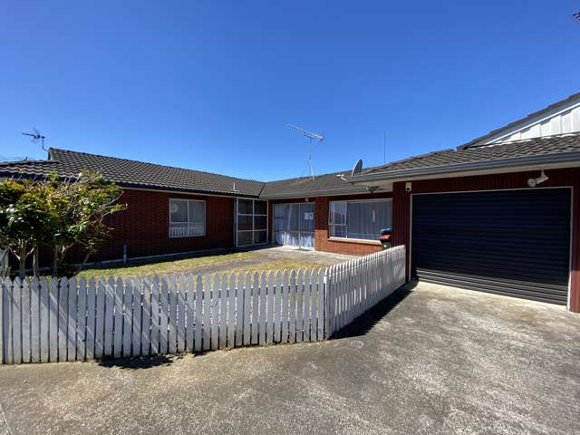 2/7 Hillside Rd, Mt wellington