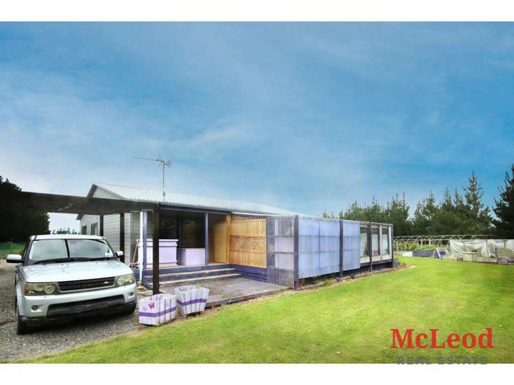 1742 Grahams Road Eiffelton_12