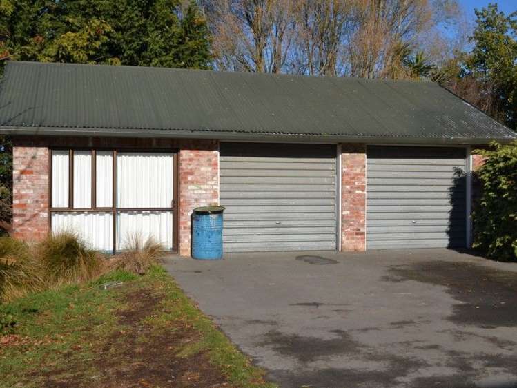 84 Broad Road Sefton_12