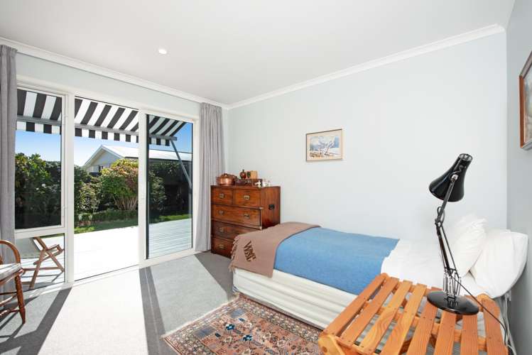8 Kaka Street Waikanae_13