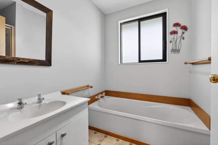 1920 Telegraph Road Darfield_15