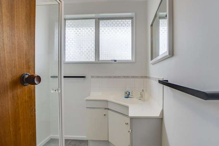 3/90 Avenue Road West End_11