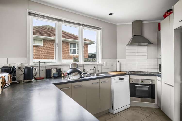 6 Blease Street New Lynn_9
