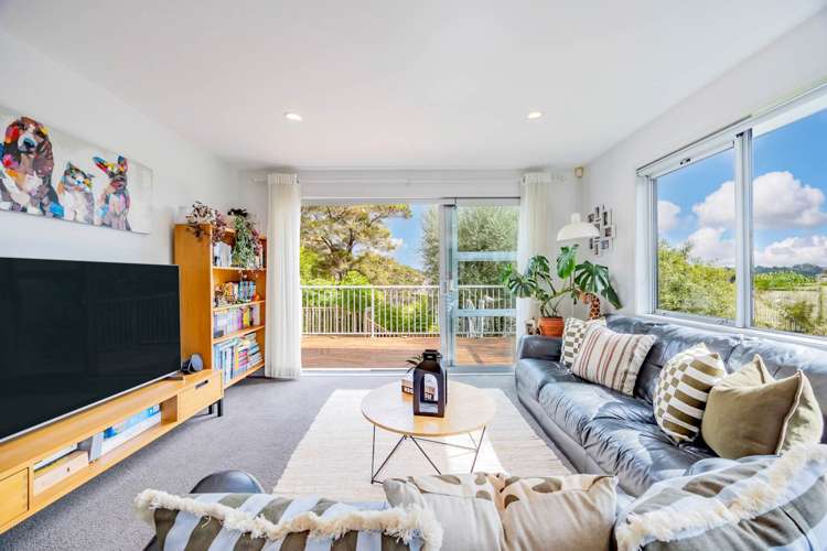 37 Bernard Magnus Lane Greenhithe_6