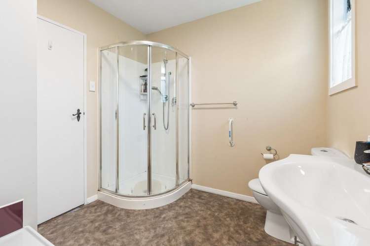 A/12 Brighton Road Green Island_13