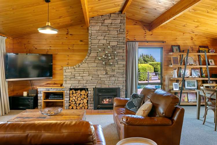 218 Mapara Road Acacia Bay_15