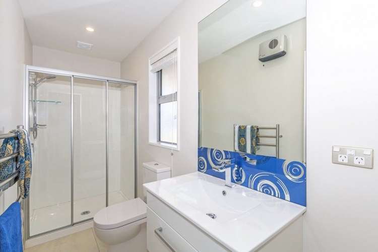 4/16 Hamill Road Halswell_11