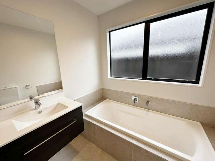 11 Jean Batten Lane Rolleston_16