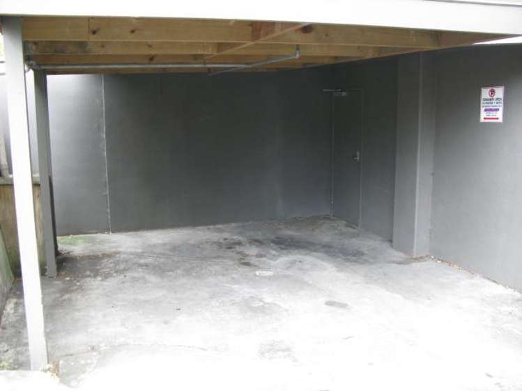 2 Whitaker Place 10015_10