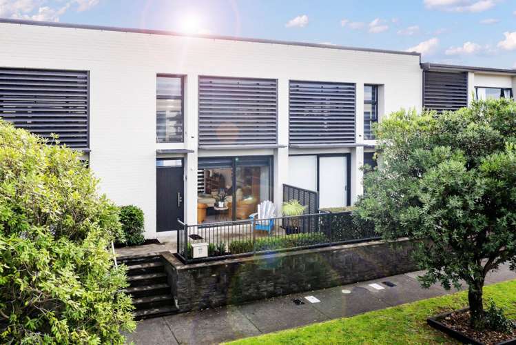 37 Bluegrey Avenue Stonefields_1