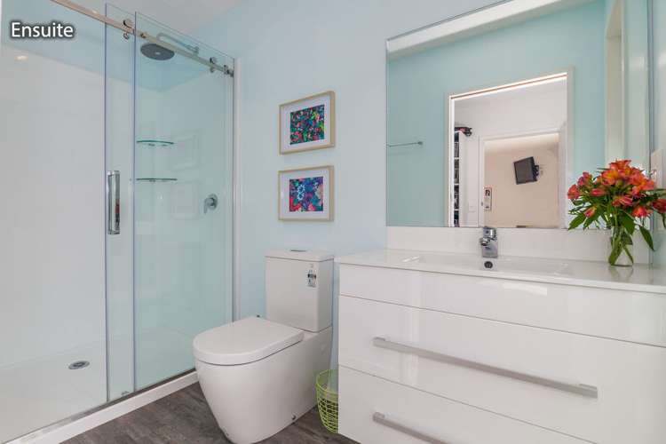 32 King Charles Drive Kingsley Heights_15