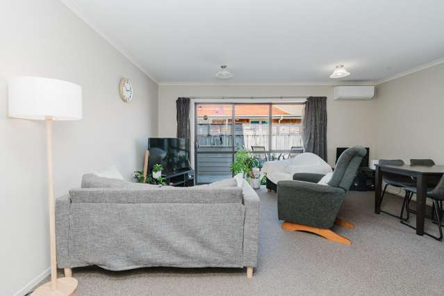 4/82 Clyde Street Hamilton East_2