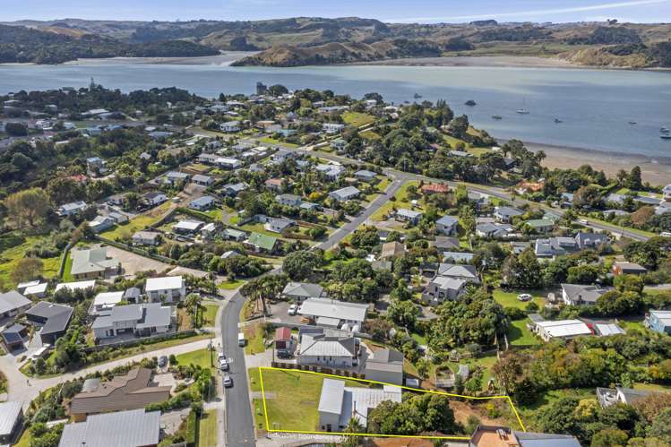 18 Violet Street Raglan_1