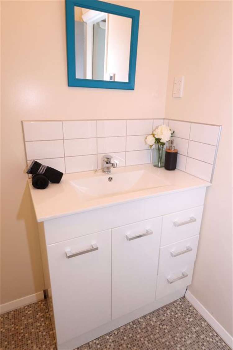 12 George Street Stokes Valley_21