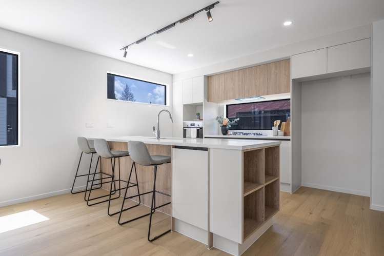 2-3/45 Great South Road Takanini_4